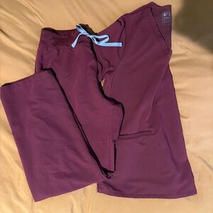 Figs women’s scrubs